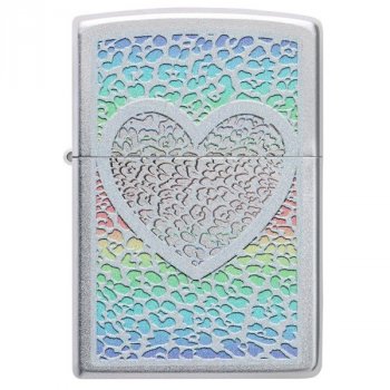 Zapalovač Zippo 20967 Heart Design, Brushed Chrome - KLASIKA? Pak tedy zipák! Mnoha léty osvědčený benzínový dělník do každého počasí.Gravírujeme rychle a precizně. Skladem, expedice do 24h.